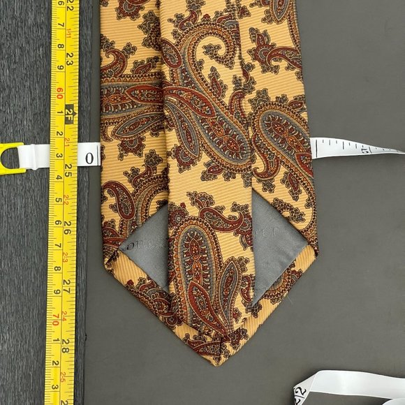 Robert Talbott Carter's Yellow Gold Brown Paisley Silk Neck Tie - Picture 6 of 6